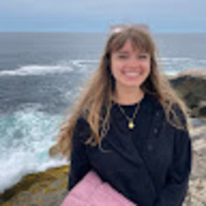 Meet your Posher, Roxanne